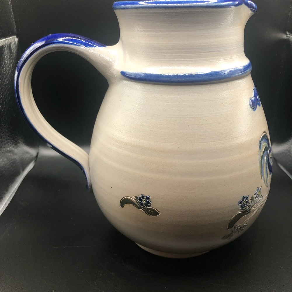 Henrichs Klauer Signed Salt Glazed Pottery Colbalt Blue Rooster Hen Pitcher - Picture 4 of 15
